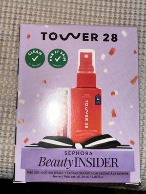 Tower 28 Setting Spray & ShineOn Lip Jelly shade Pistachio